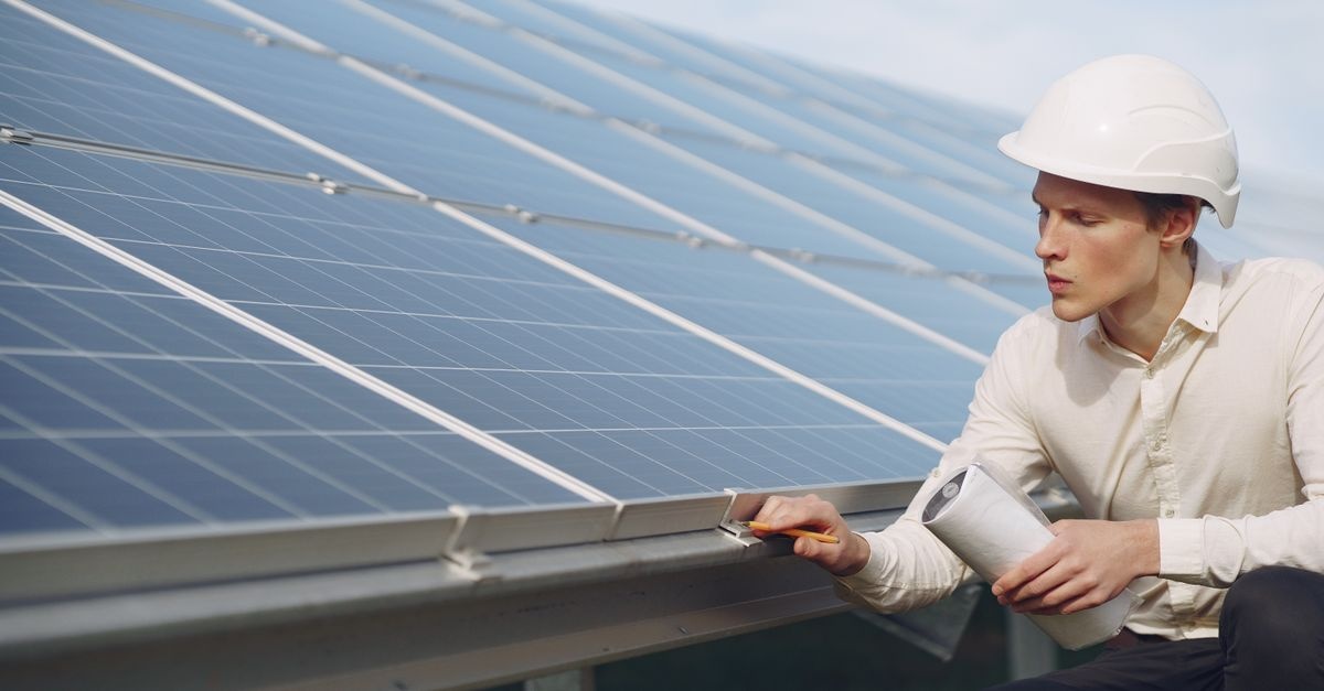 Solarspeicher richtig dimensionieren: So finden Sie die perfekte Größe für Ihre Photovoltaikanlage