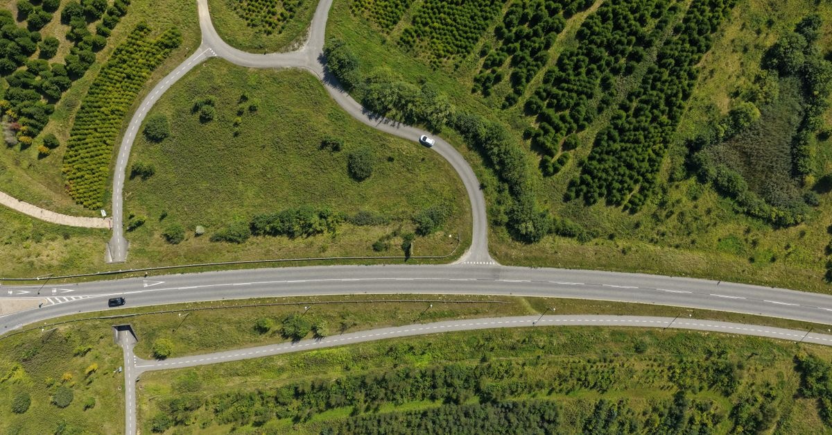 Bauen an der Grundstücksgrenze: So vermeiden Sie Streit und planen rechtssicher